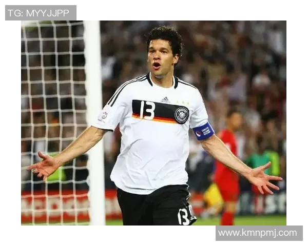 德国足球天才崛起与魅力球星的完美结合让世界为之疯狂