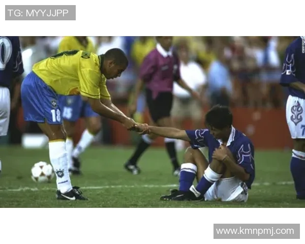 贝贝从足球新星到世界顶级球员的成长之路与辉煌成就